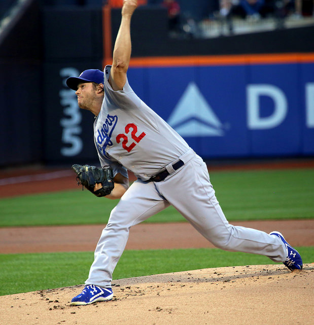 Clayton Kershaw pitching mechanics - ball release